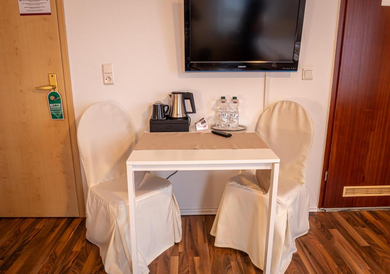 Hotel Bouzid - Laatzen Εξωτερικό φωτογραφία