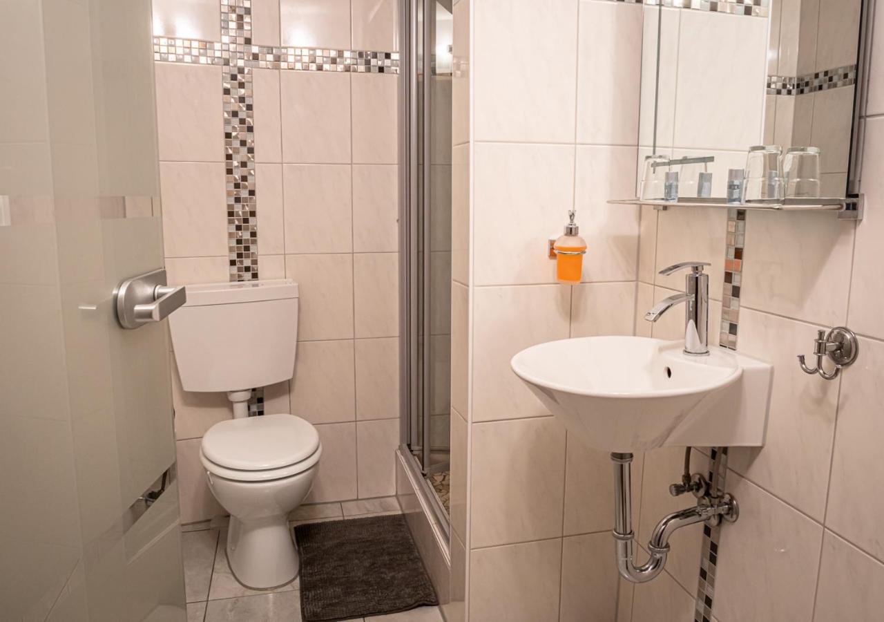 Hotel Bouzid - Laatzen Εξωτερικό φωτογραφία